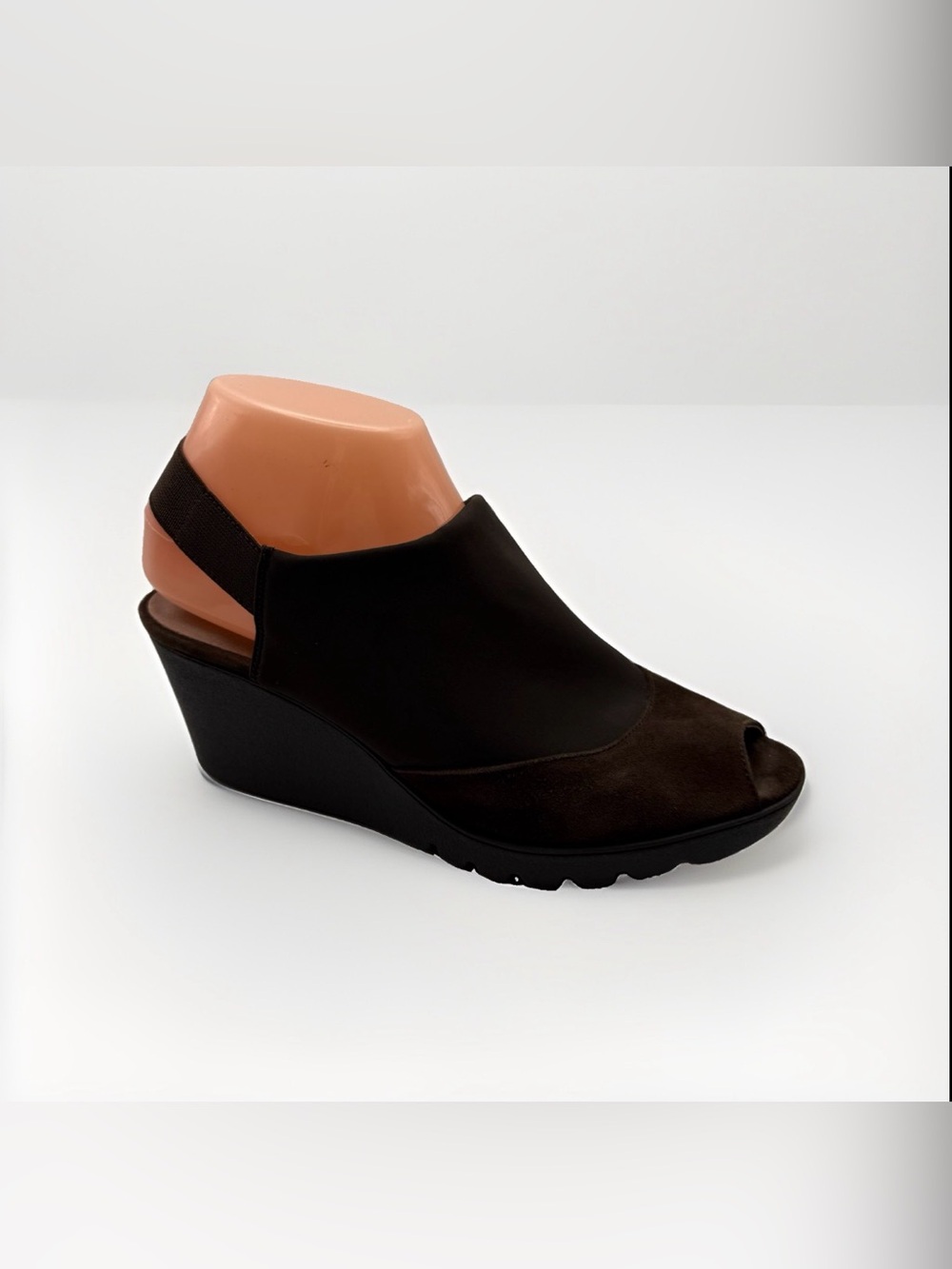 Donald J Pliner Women Sz 7M Dark Brown Peep Toe Mynne Wedge Sandals Slingback
